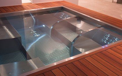 Ein Whirlpool mit individueller Düsenanordnung