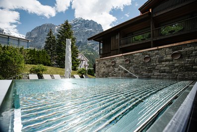 Außenpoolanlage Luftsprudelliege